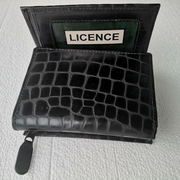 Club Rochelier black Croco embossed leather Tri-fold Wallet for Mens or Ladies - Picture 1 of 9
